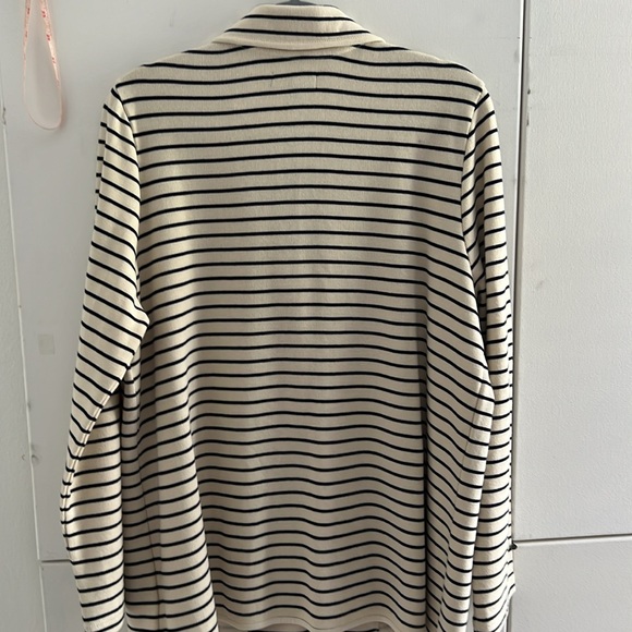 1. Chaps Woman’s Sweater Blazer with 3 functional Metal buttons and lapel. - Picture 14 of 16